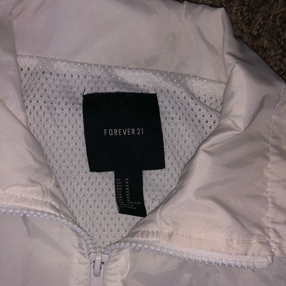 Nice  jacket - Picture 2 of 2